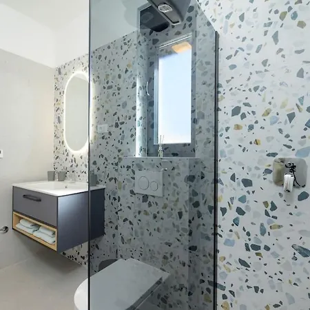 Giulia By Istrialux Willa