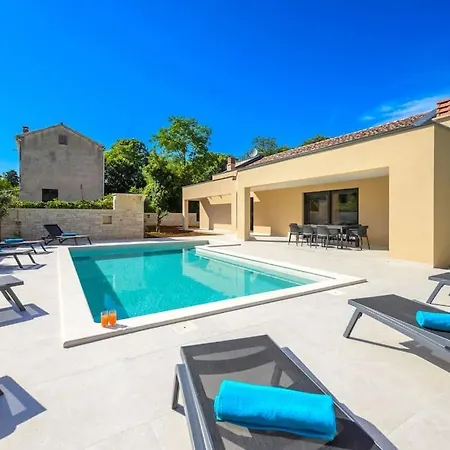 Villa Giulia By Istrialux