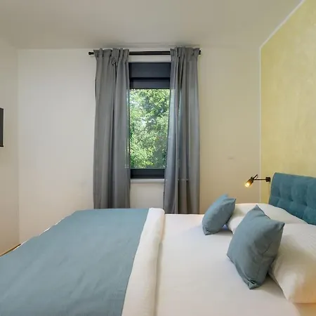 Giulia By Istrialux Willa Manjadvorci