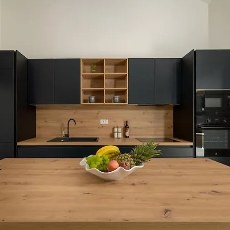 Giulia By Istrialux Manjadvorci