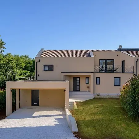 Giulia By Istrialux Villa *