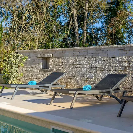 Giulia By Istrialux Willa Manjadvorci